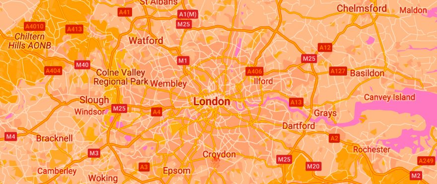 Heatmap showing temperature variations in London and surrounding areas.